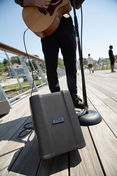 ALTO BUSKER ENCEINTE 200W SUR BATTERIE BLUETOOTH-4