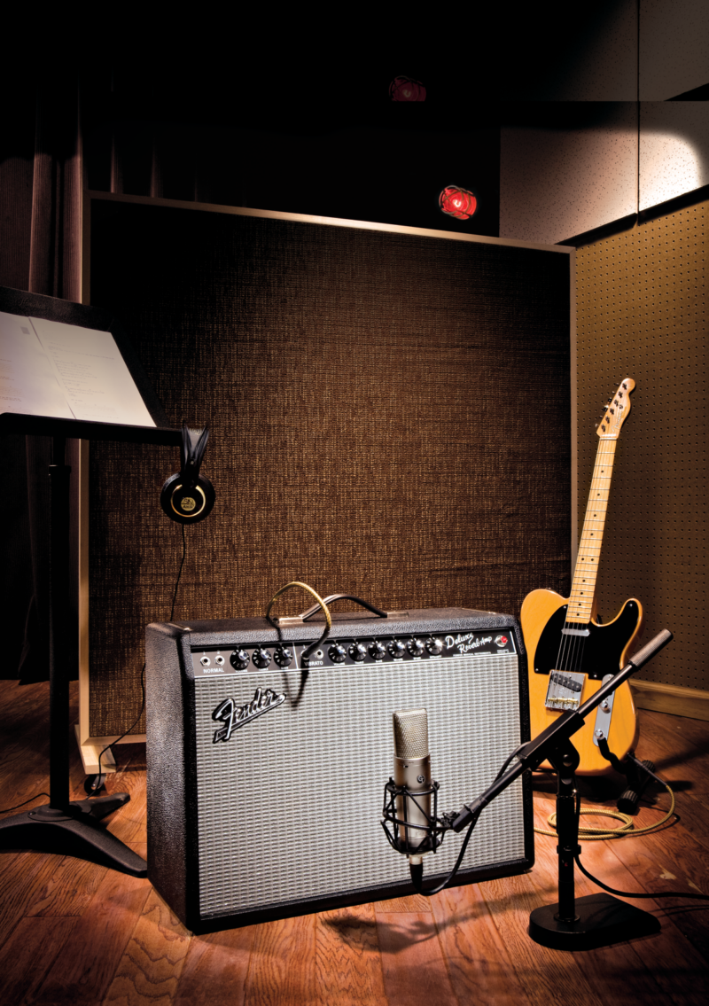 FENDER '65 DELUXE REVERB-1